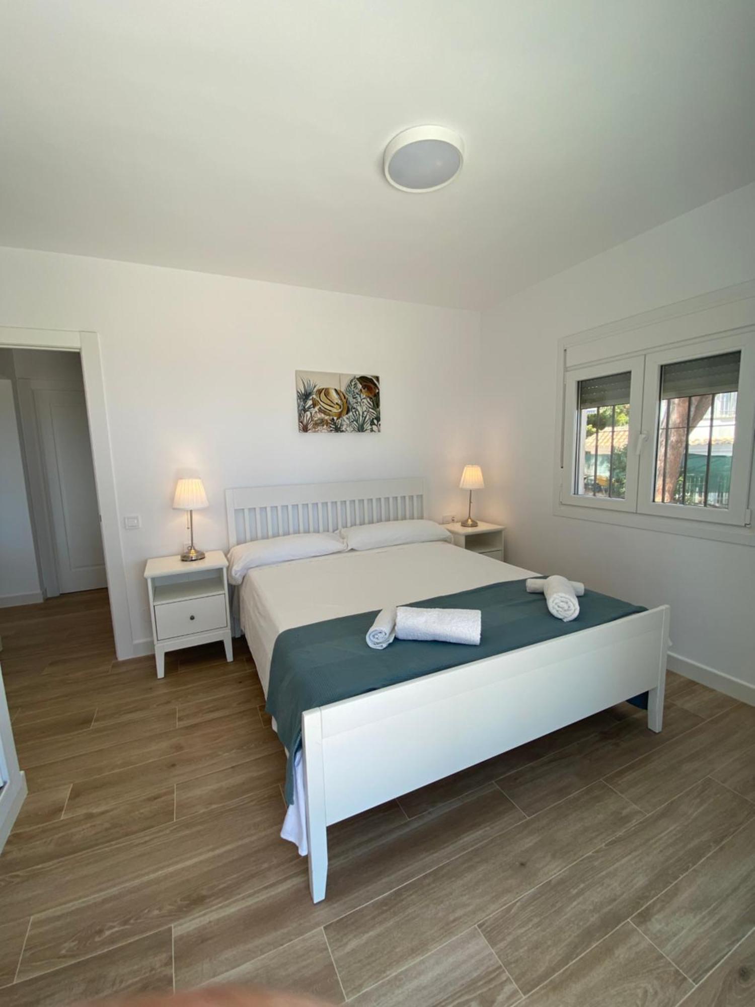 Independent Villa Beach House El Bosque La Cala De Mijas Exterior photo