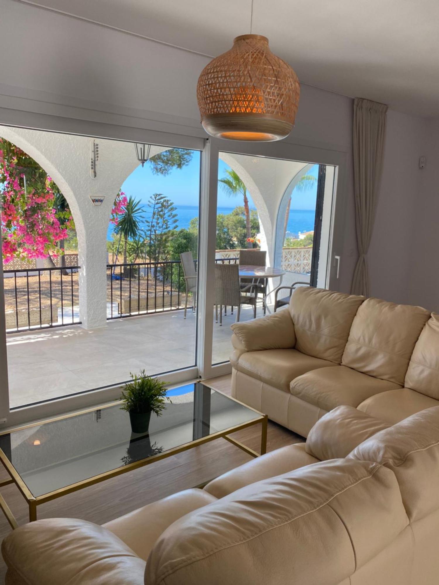 Independent Villa Beach House El Bosque La Cala De Mijas Exterior photo
