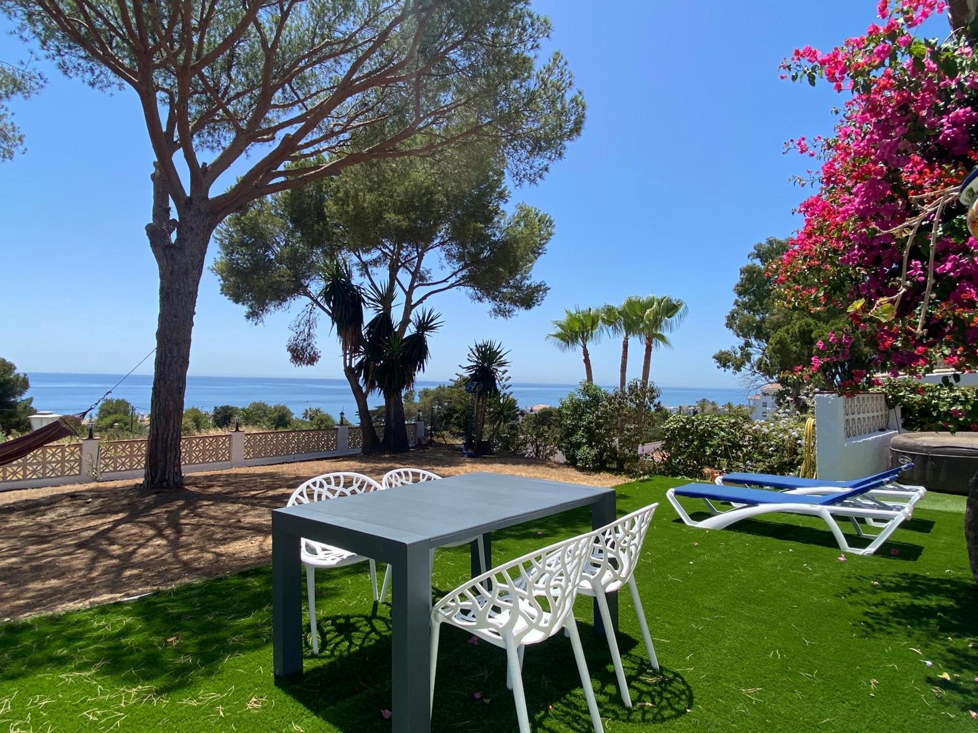 Independent Villa Beach House El Bosque La Cala De Mijas Exterior photo